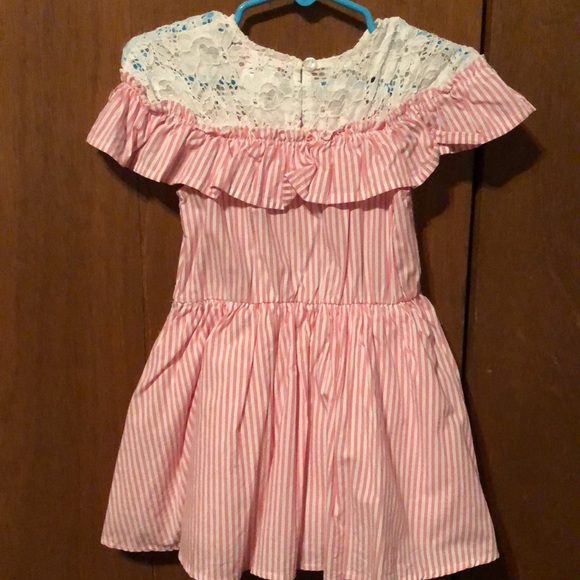 PRE-OWNED BABY GIRLS DRESS SIZE 24 MONTHS OLD. NO STAINS, HOLES, RIPS ON IT. - Picture 3 of 3